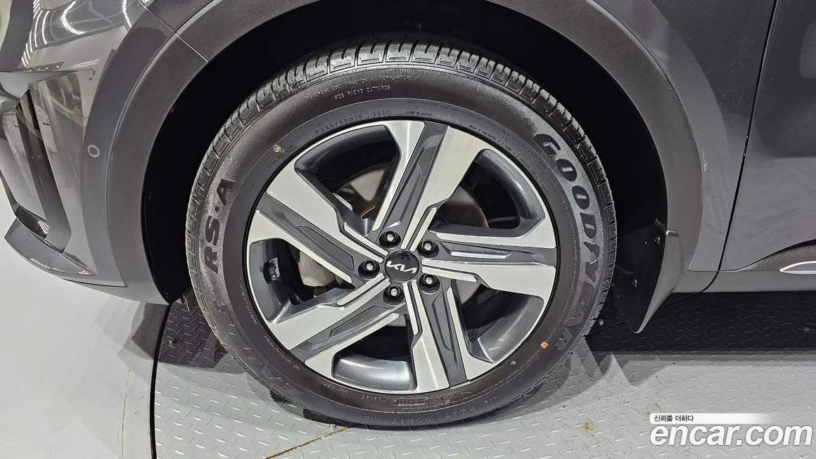 Kia Sorento — фото 5