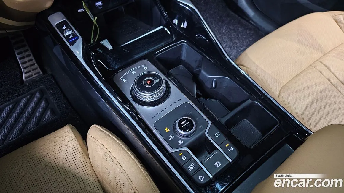 Kia Sorento — фото 9