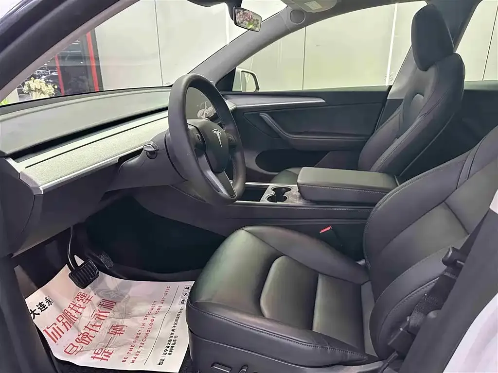Tesla Model Y 2024 из CN, фото 10