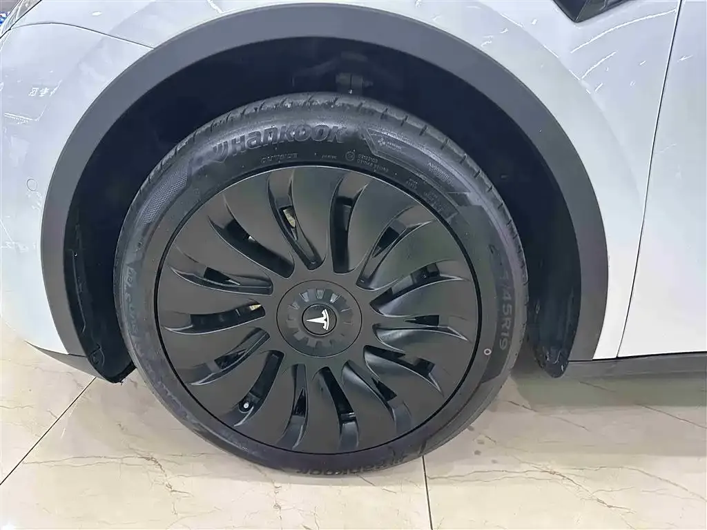Tesla Model Y 2024 из CN, фото 8