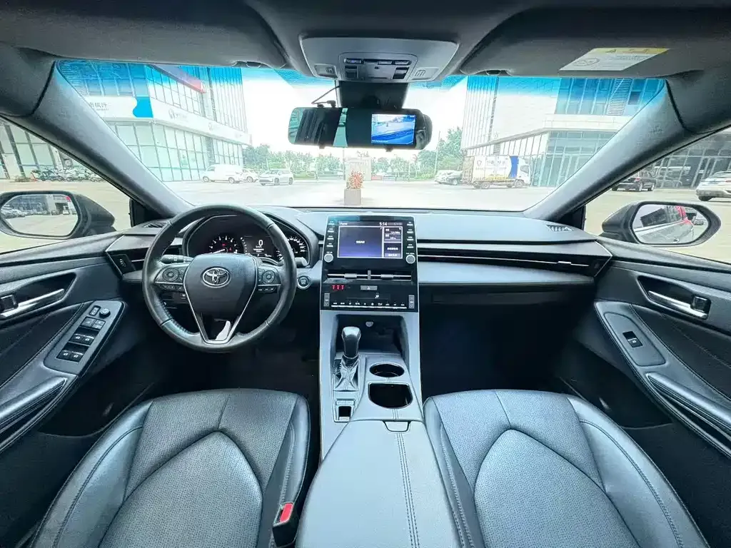 Toyota Avalon 2021 из CN, фото 2