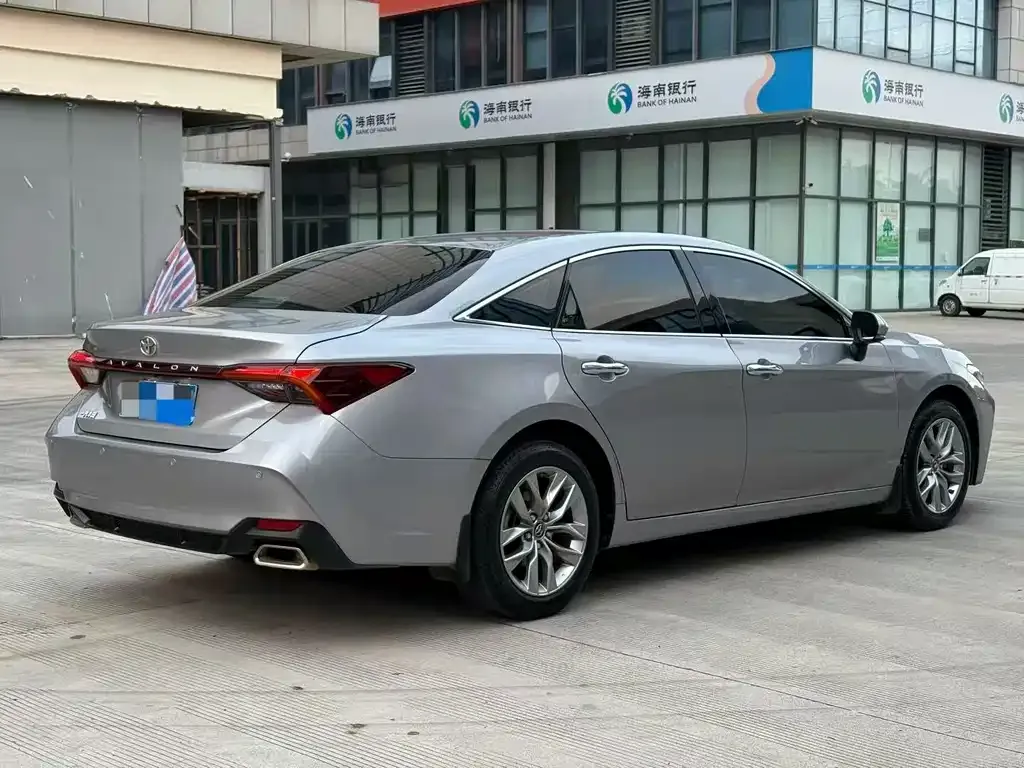 Toyota Avalon 2021 из CN, фото 9