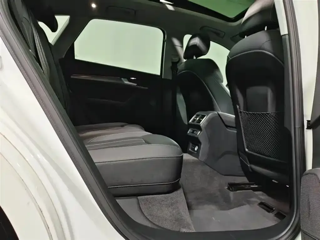 Audi Q5L 2021 из CN, фото 6