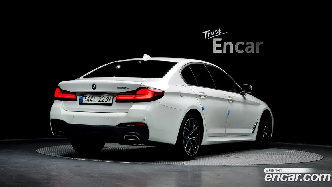 BMW 5-Series 2021 из KR, фото 2
