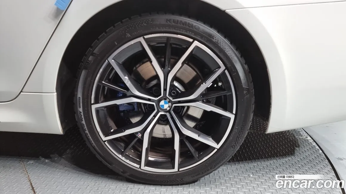 BMW 5-Series 2021 из KR, фото 5