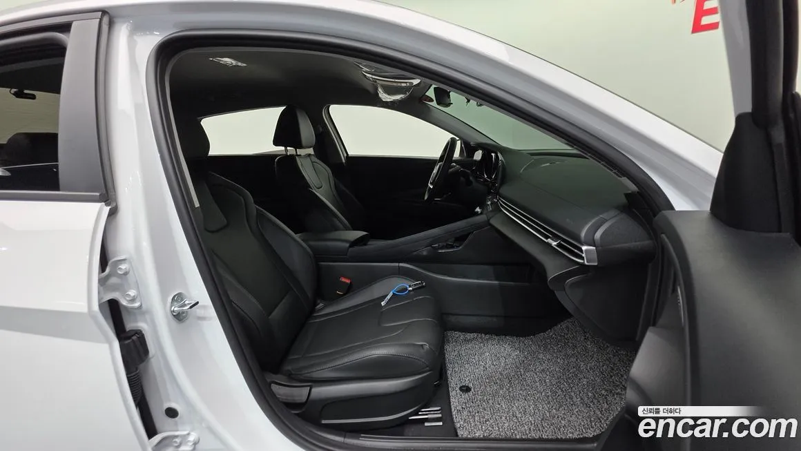 Hyundai AVANTE 2023 из KR, фото 10
