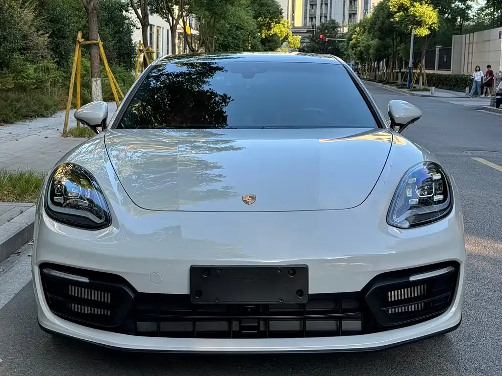 Porsche Panamera 2023 из CN, фото 2