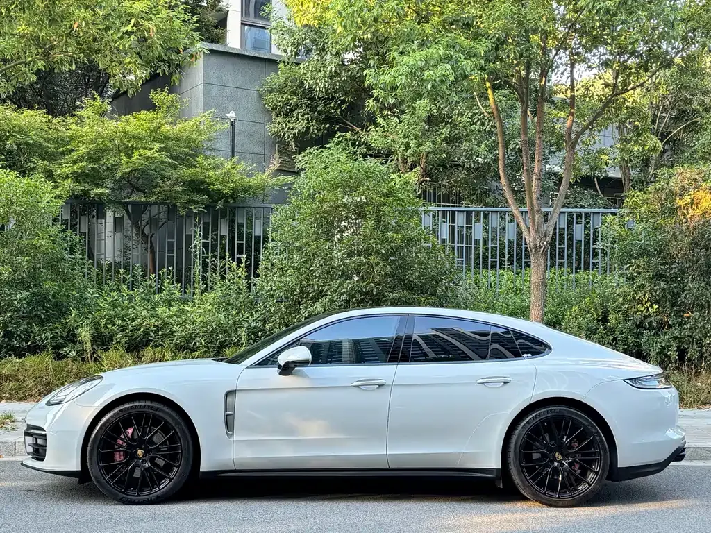 Porsche Panamera 2023 из CN, фото 3