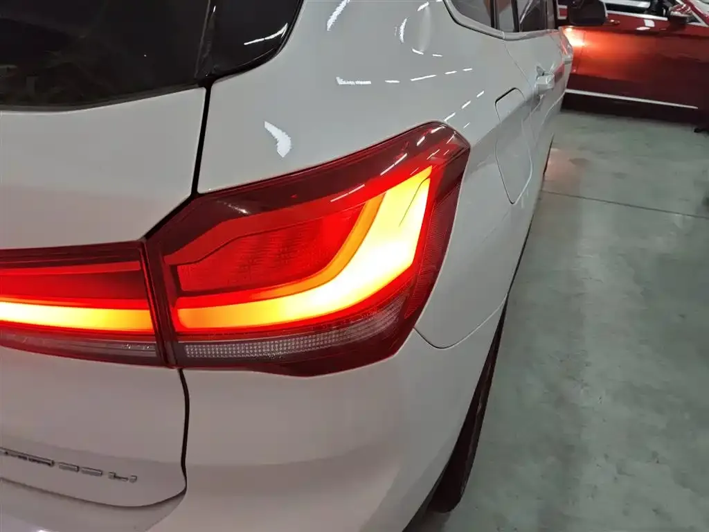 BMW X1 2021 из CN, фото 8