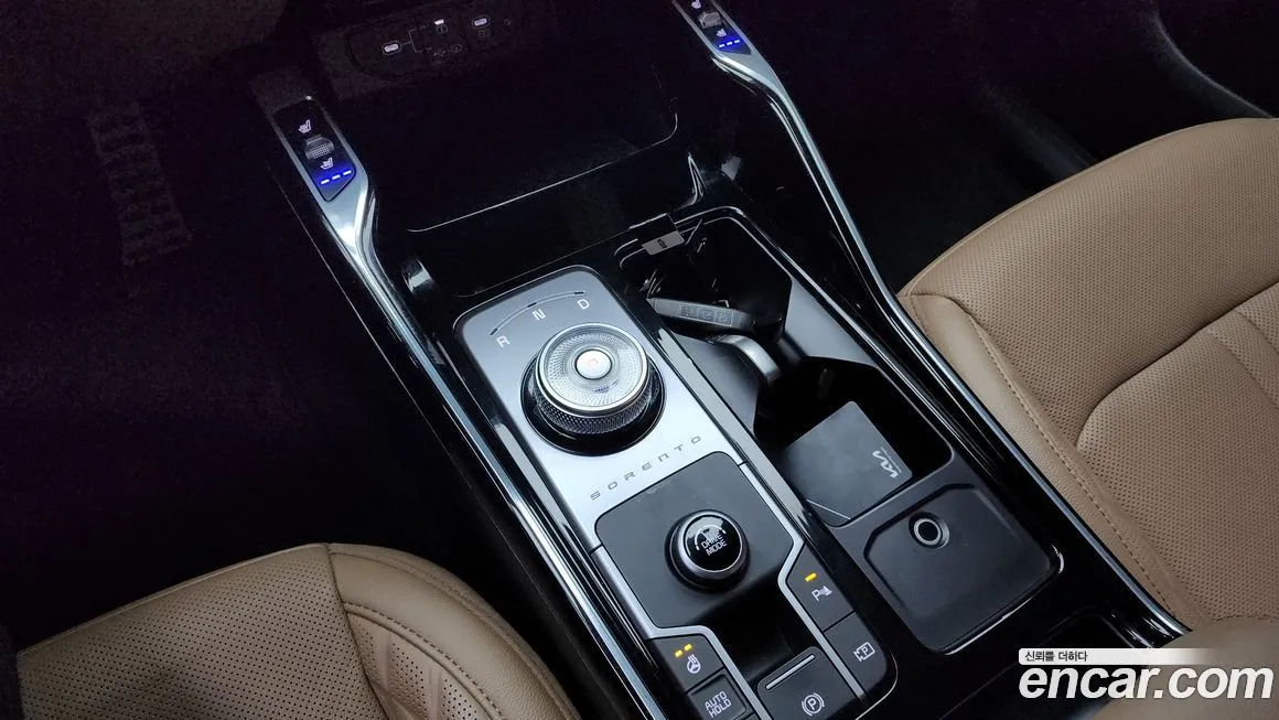 Kia Sorento — фото 9