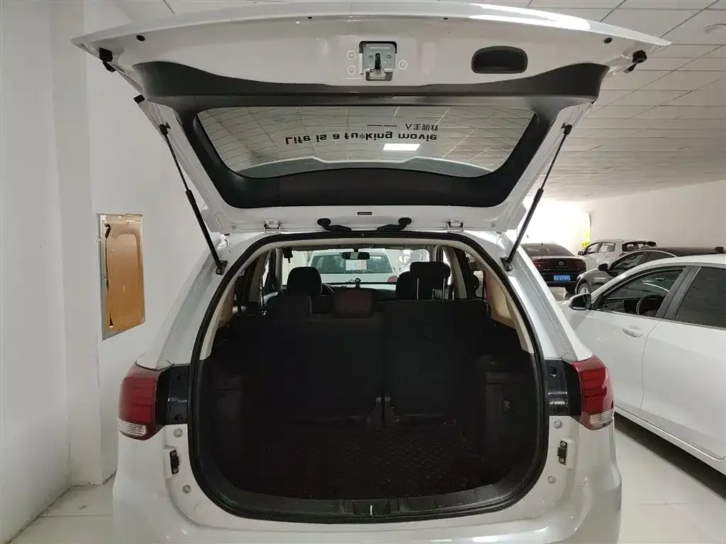 Mitsubishi Outlander 2021 из CN, фото 9