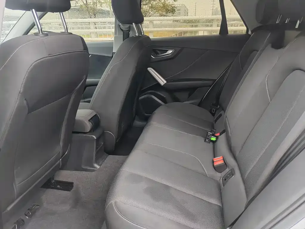 Audi Q2L 2021 из CN, фото 5