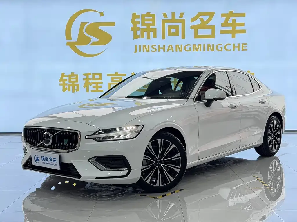 Volvo S60 2024 из CN, фото 1