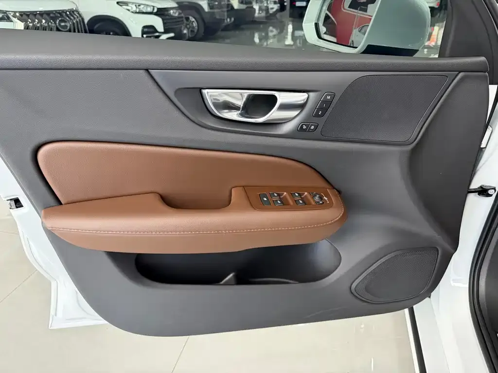 Volvo S60 2024 из CN, фото 10