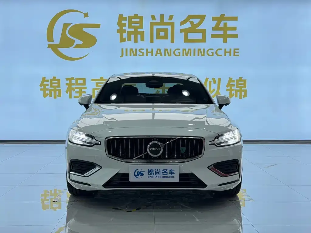 Volvo S60 2024 из CN, фото 3