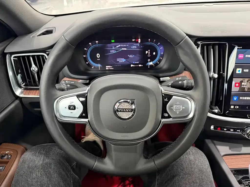 Volvo S60 2024 из CN, фото 6