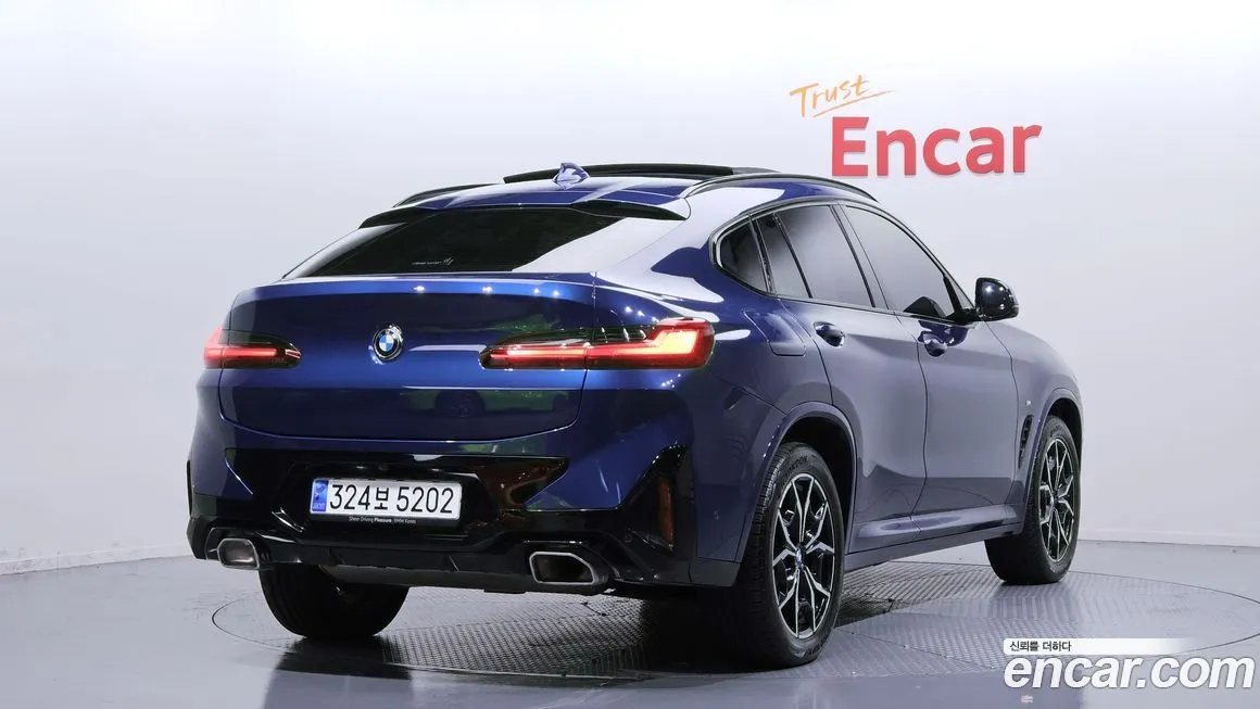 BMW X4 2022 из KR, фото 2
