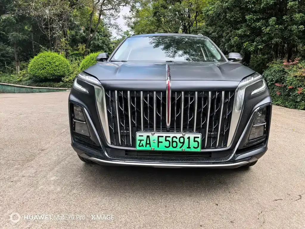 Hongqi HS3 PHEV — фото 2