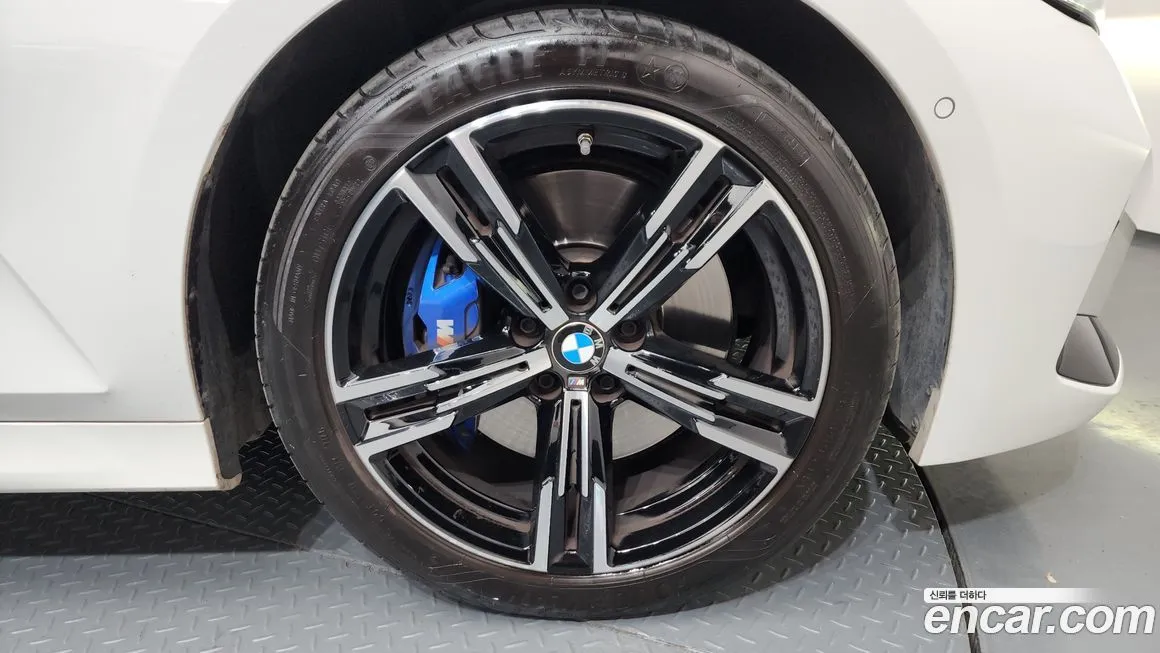 BMW 3-Series 2023 из KR, фото 5