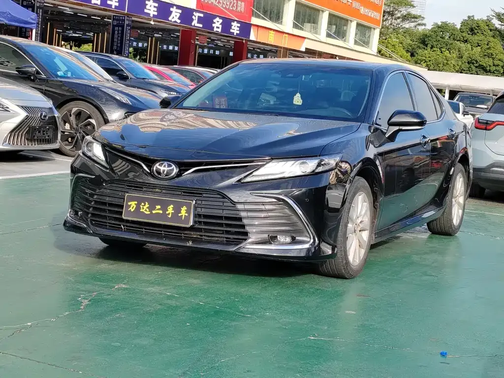 Toyota Camry 2023 из CN, фото 1