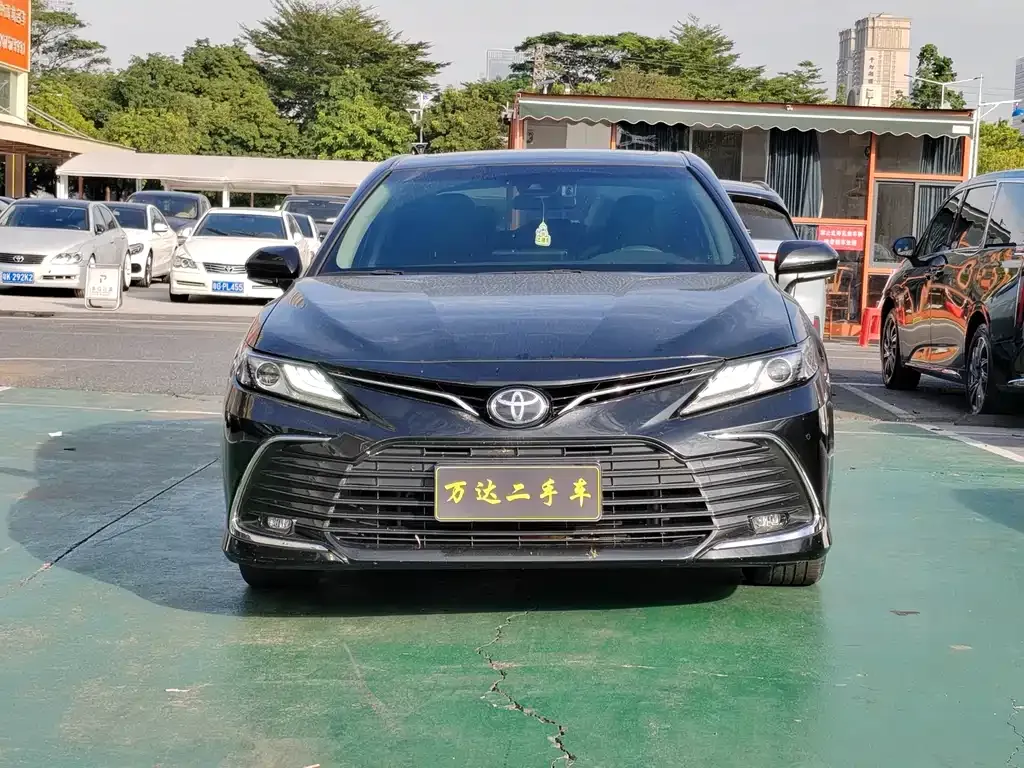 Toyota Camry 2023 из CN, фото 2
