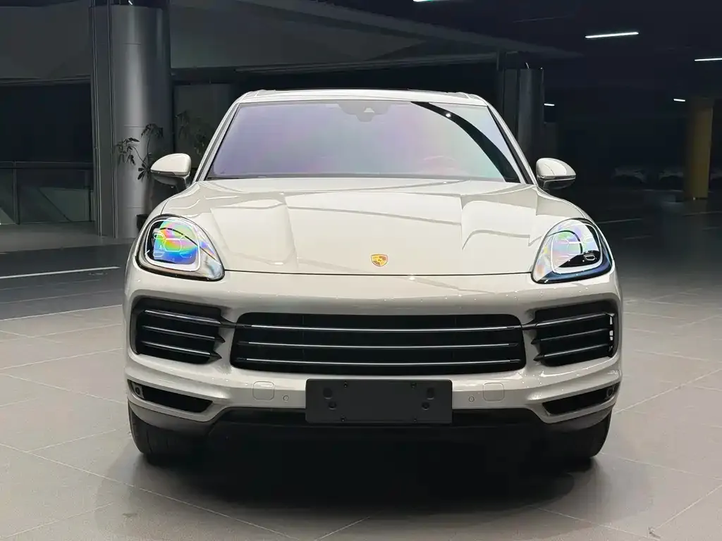 Porsche Cayenne Hybrid 2021 из CN, фото 2