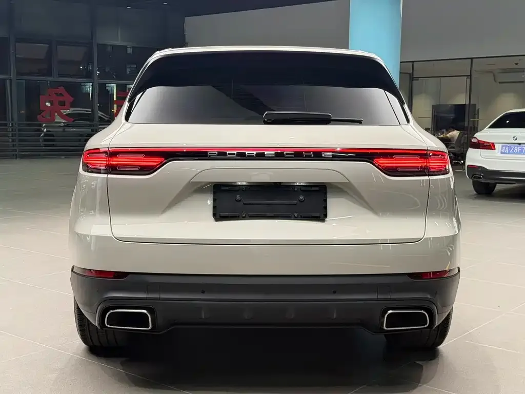 Porsche Cayenne Hybrid 2021 из CN, фото 5