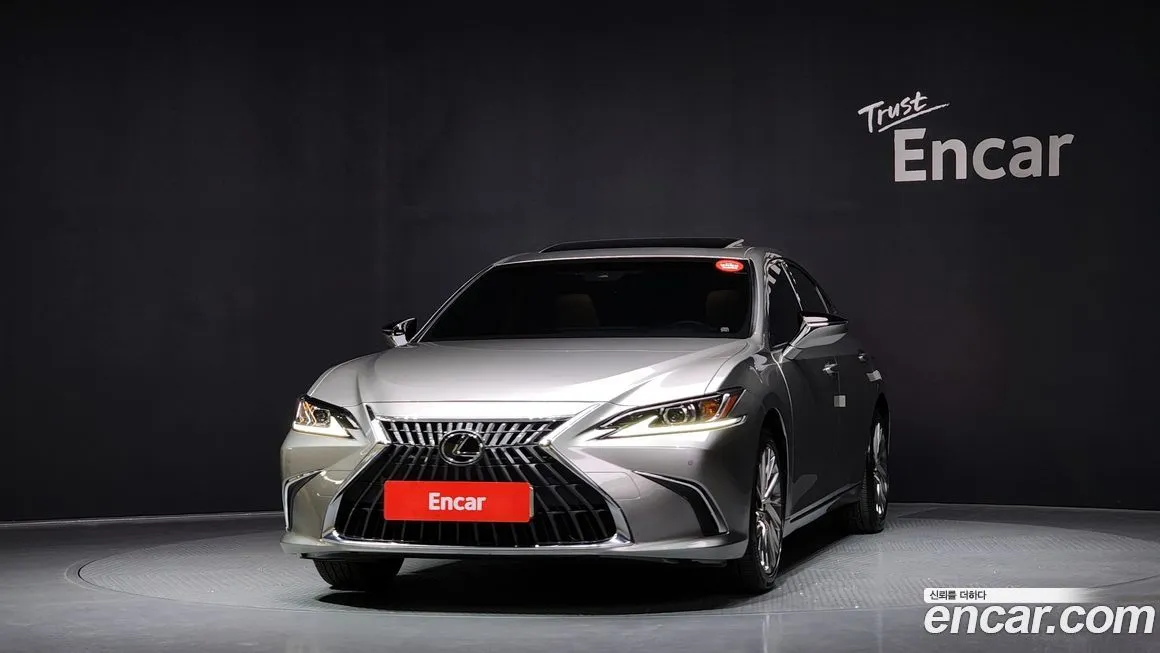 Lexus ES 2023 из KR, фото 3