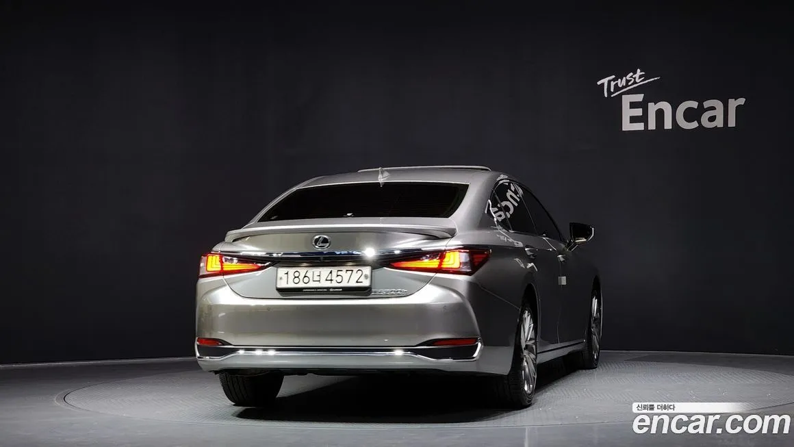 Lexus ES 2023 из KR, фото 4