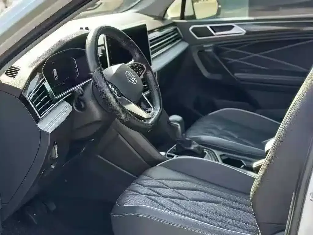 Volkswagen Tiguan L 2023 из CN, фото 4