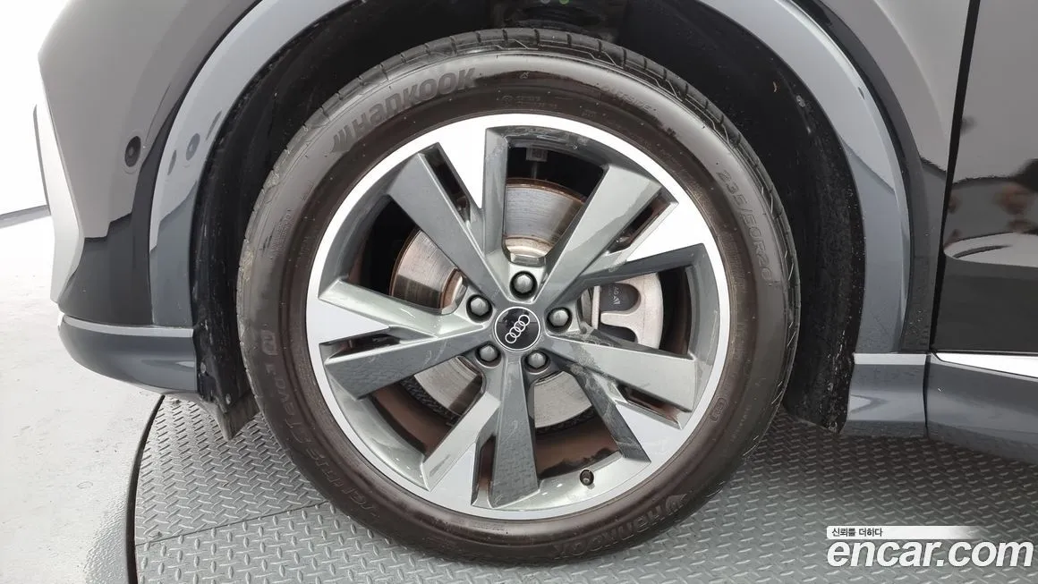 Audi Q4 e-tron 2023 из KR, фото 5