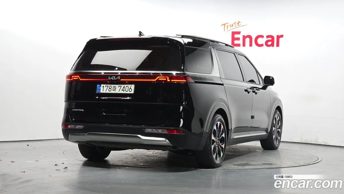 Kia Carnival 2023 из KR, фото 2