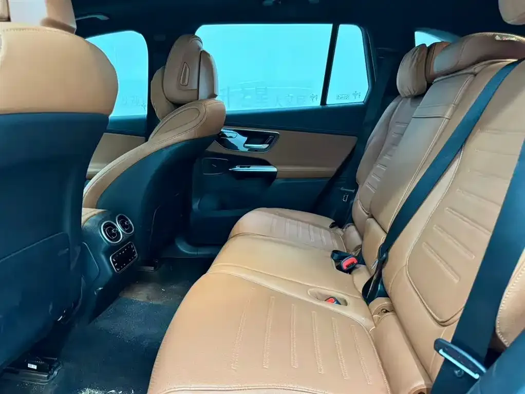 Mercedes-Benz GLC 2023 из CN, фото 3