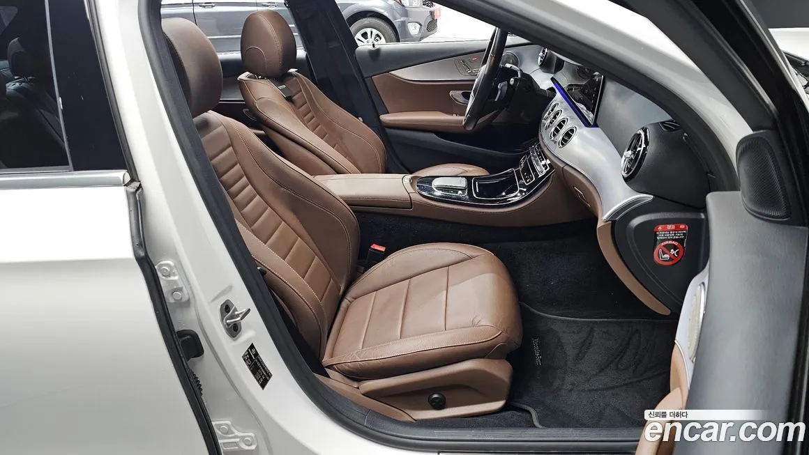 Mercedes-Benz E-Class 2021 из KR, фото 10