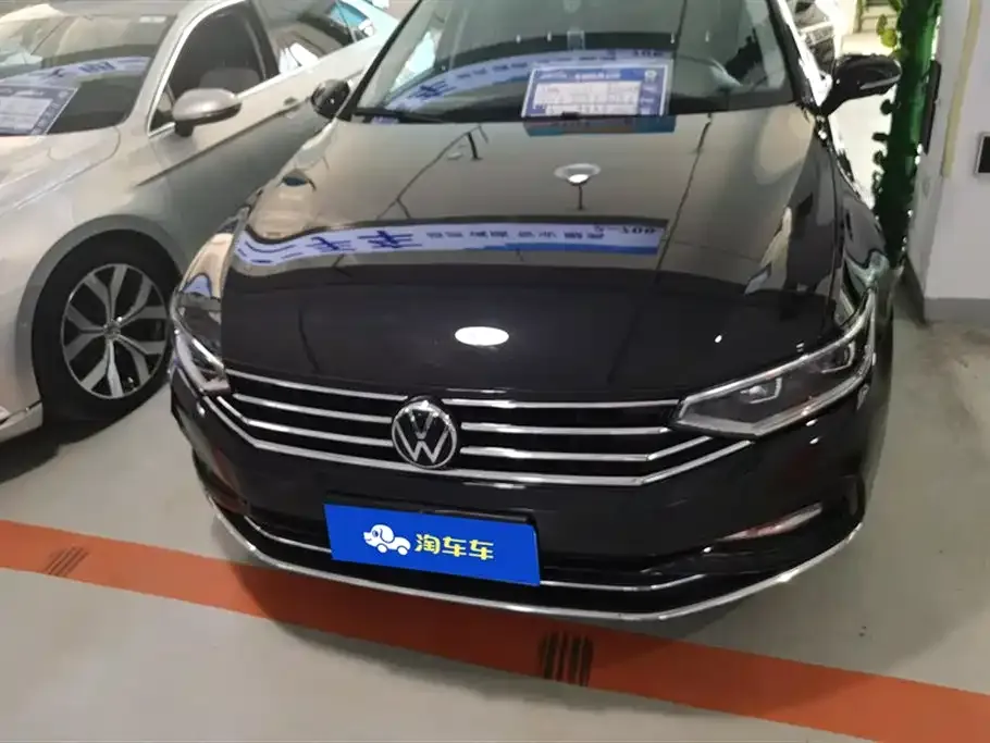 Volkswagen Magotan 2022 из CN, фото 2