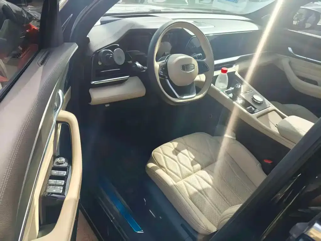 Geely Xingyue L 2025 из CN, фото 4