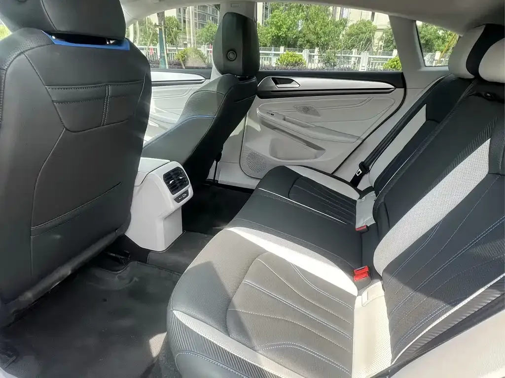 Volkswagen Lamando 2022 из CN, фото 9