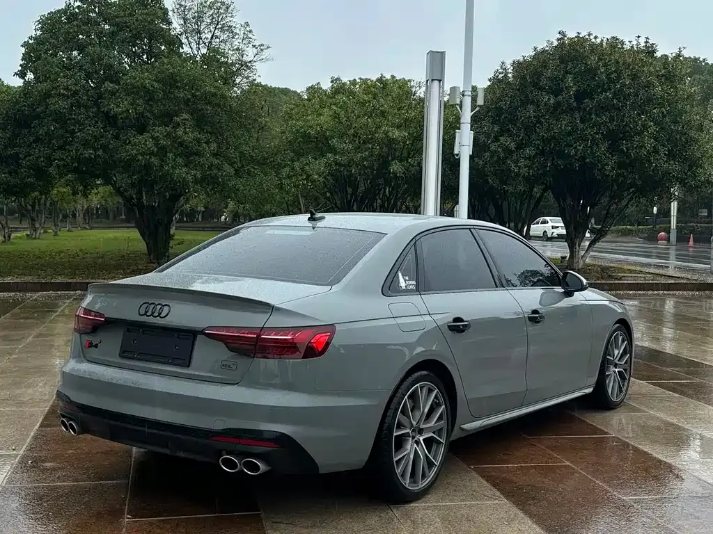 Audi S4 2023 из CN, фото 4
