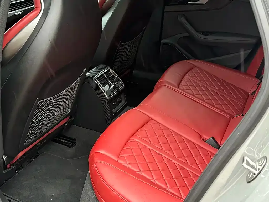 Audi S4 2023 из CN, фото 8