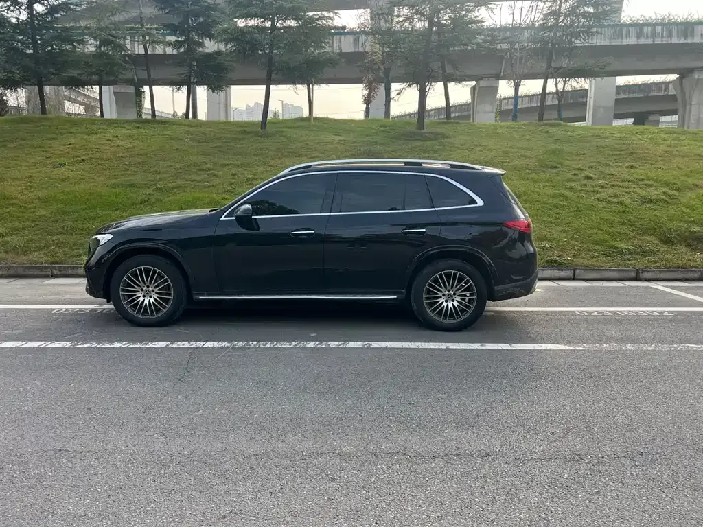 Mercedes-Benz GLC 2024 из CN, фото 10
