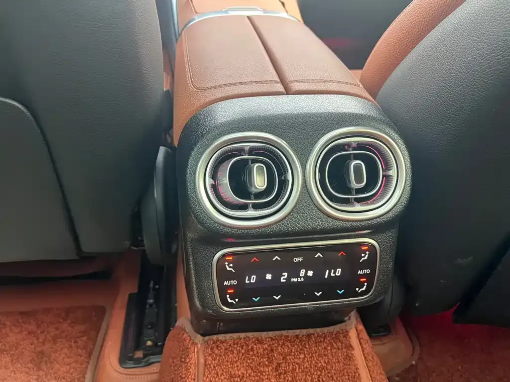 Mercedes-Benz GLC 2024 из CN, фото 8