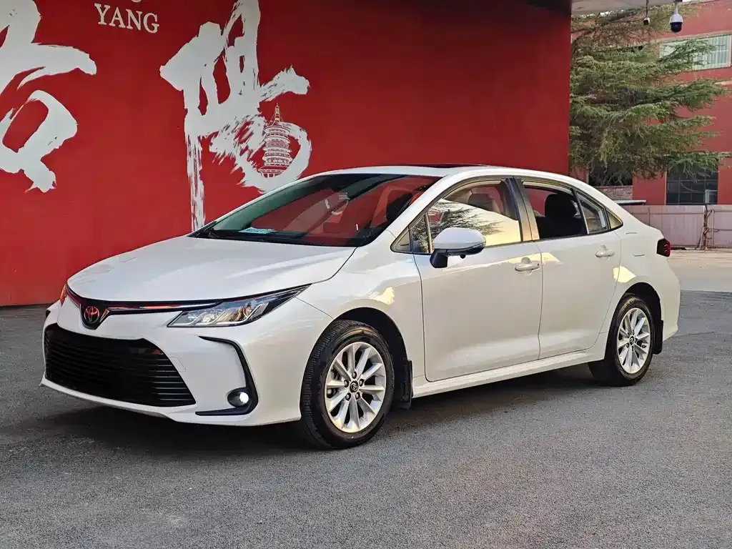 Toyota Corolla 2022 из CN, фото 1