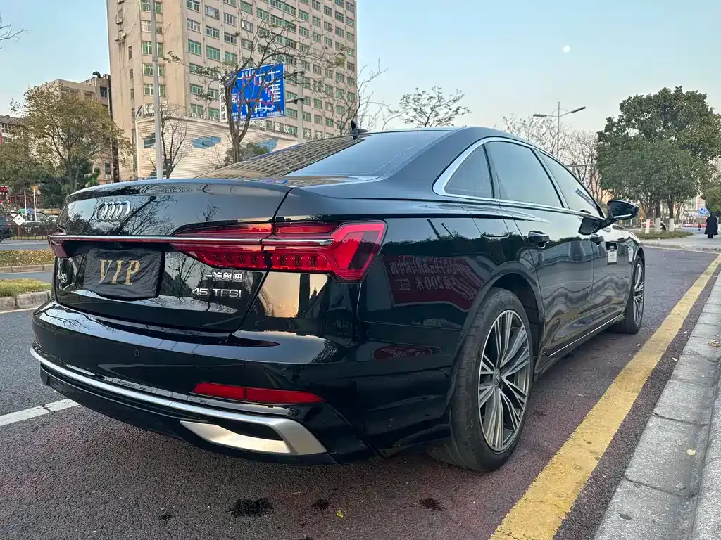 Audi A6L 2025 из CN, фото 5