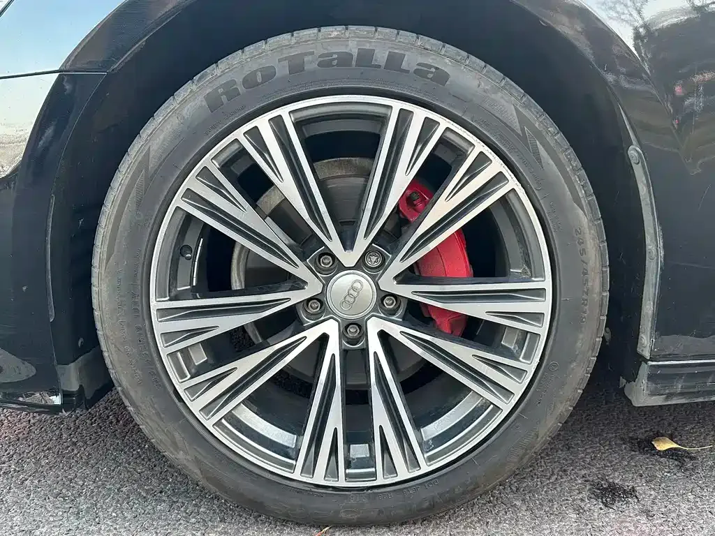 Audi A6L 2025 из CN, фото 8