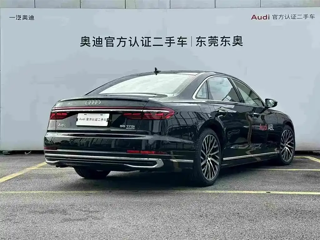 Audi A8 2024 из CN, фото 4