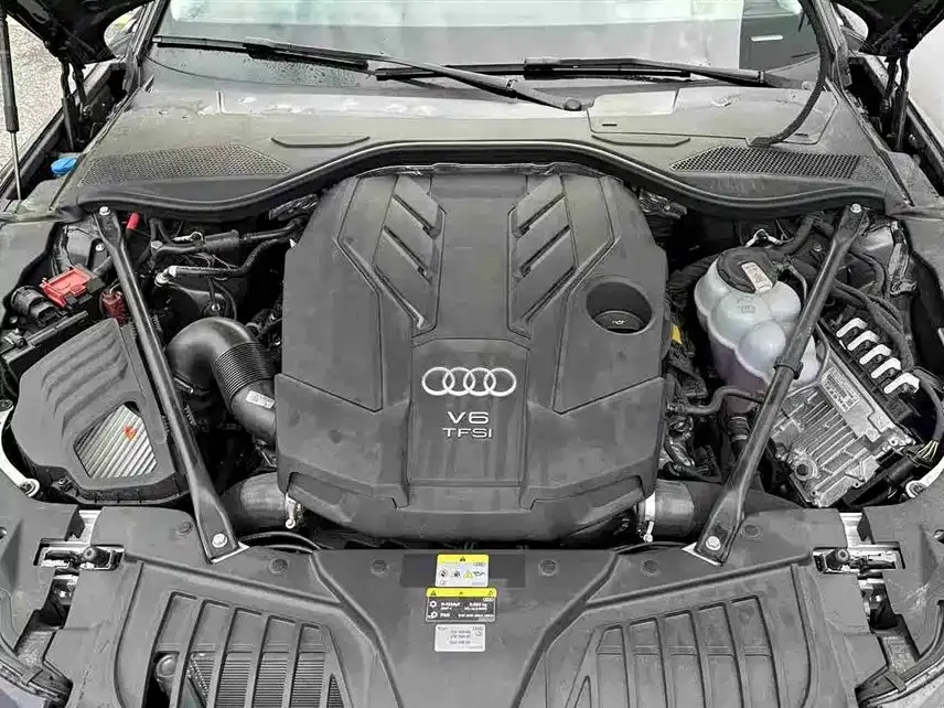 Audi A8 2024 из CN, фото 9