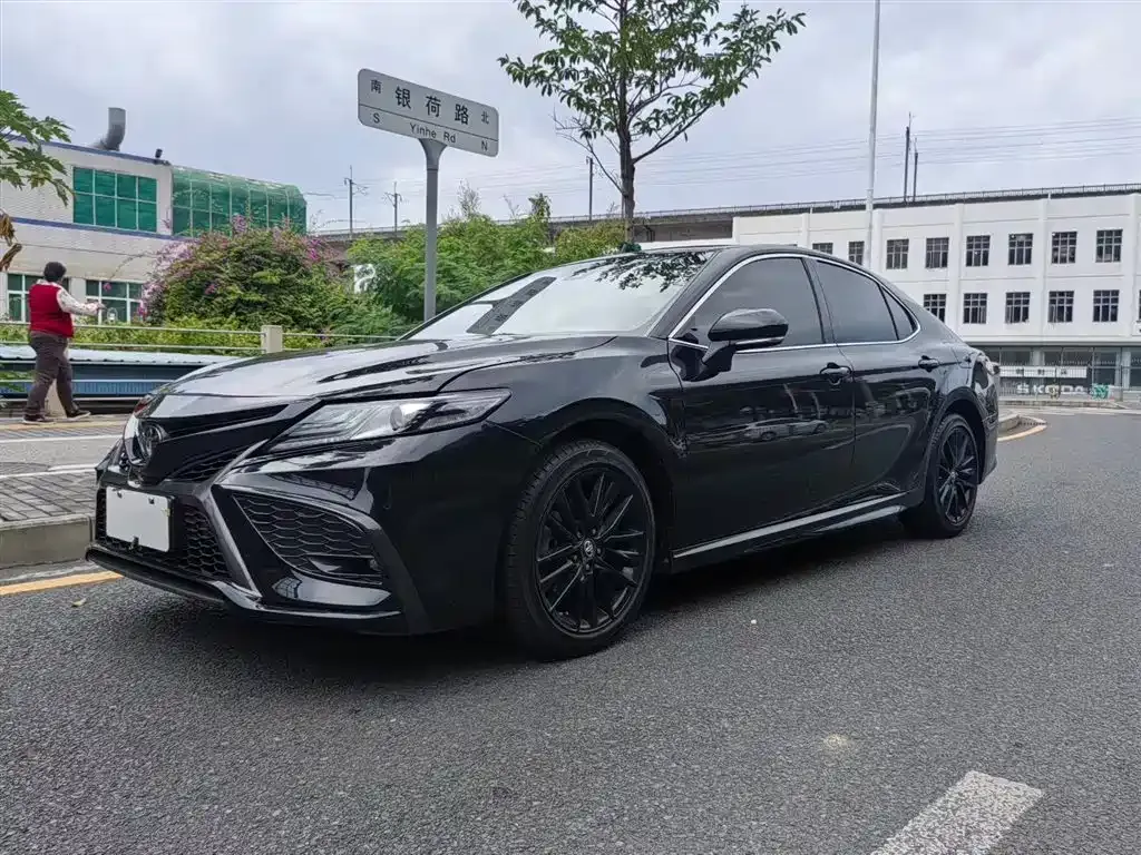 Toyota Camry 2024 из CN, фото 2