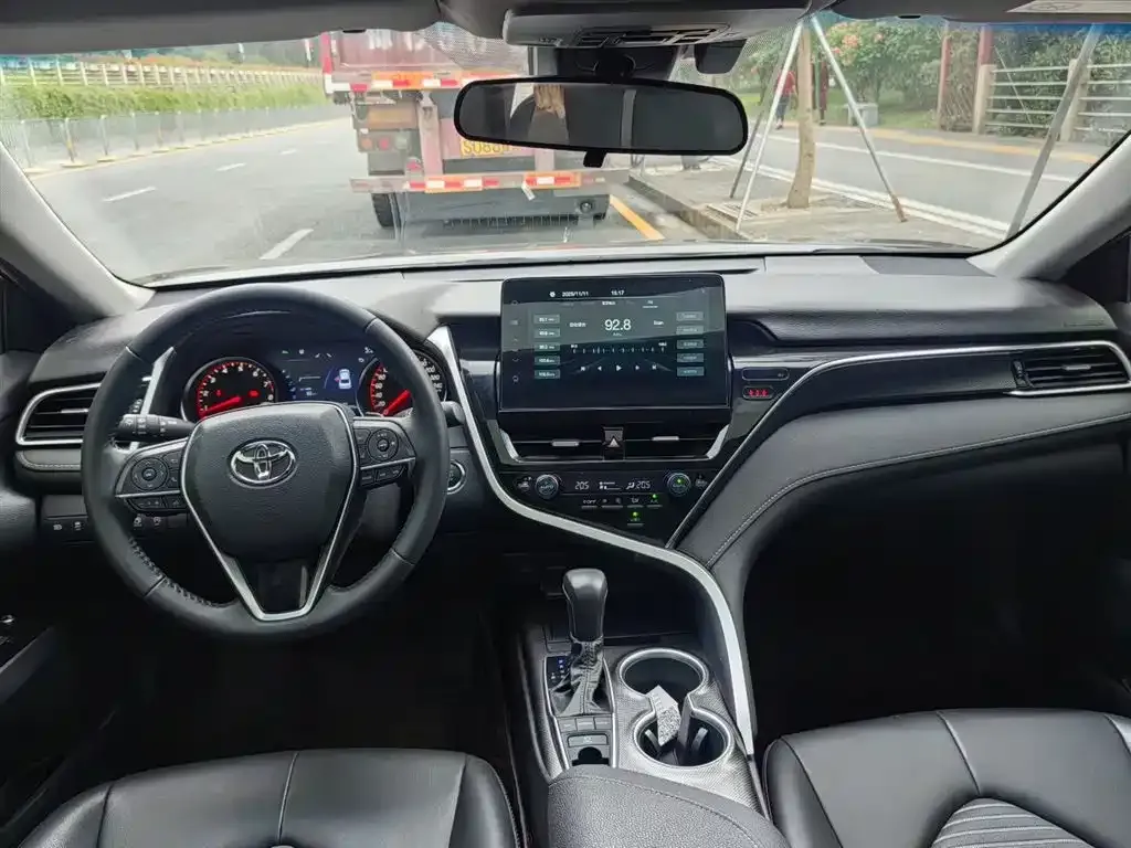 Toyota Camry 2024 из CN, фото 4