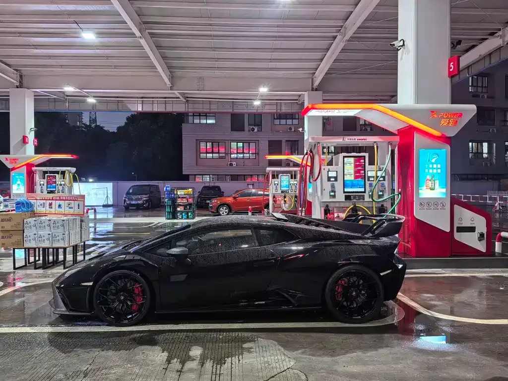 Lamborghini Huracan 2023 из CN, фото 10