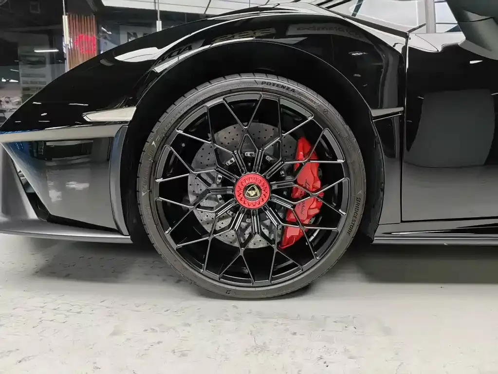 Lamborghini Huracan 2023 из CN, фото 2
